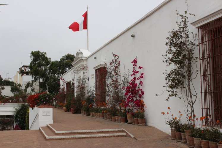 Entrée du Musée Larco